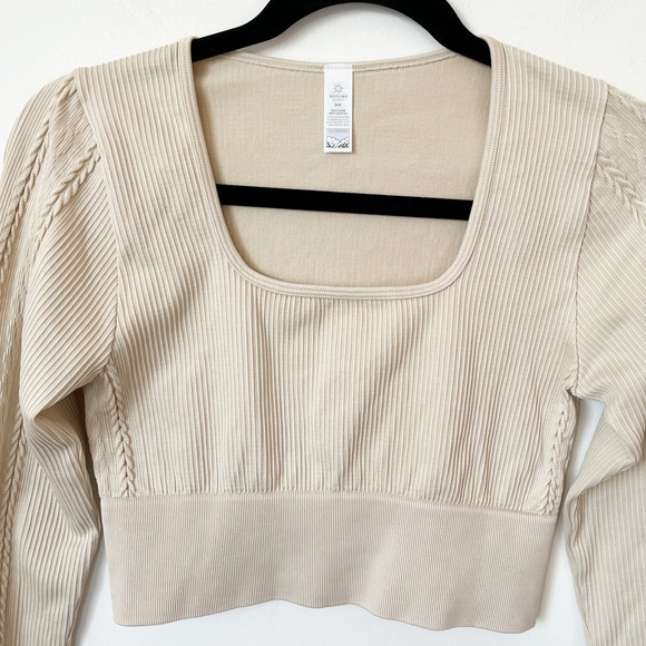 OFFLINE Aerie Seamless Cable Square Neck T-Shirt Stretch Womens Medium Soft Oat - Picture 5 of 13